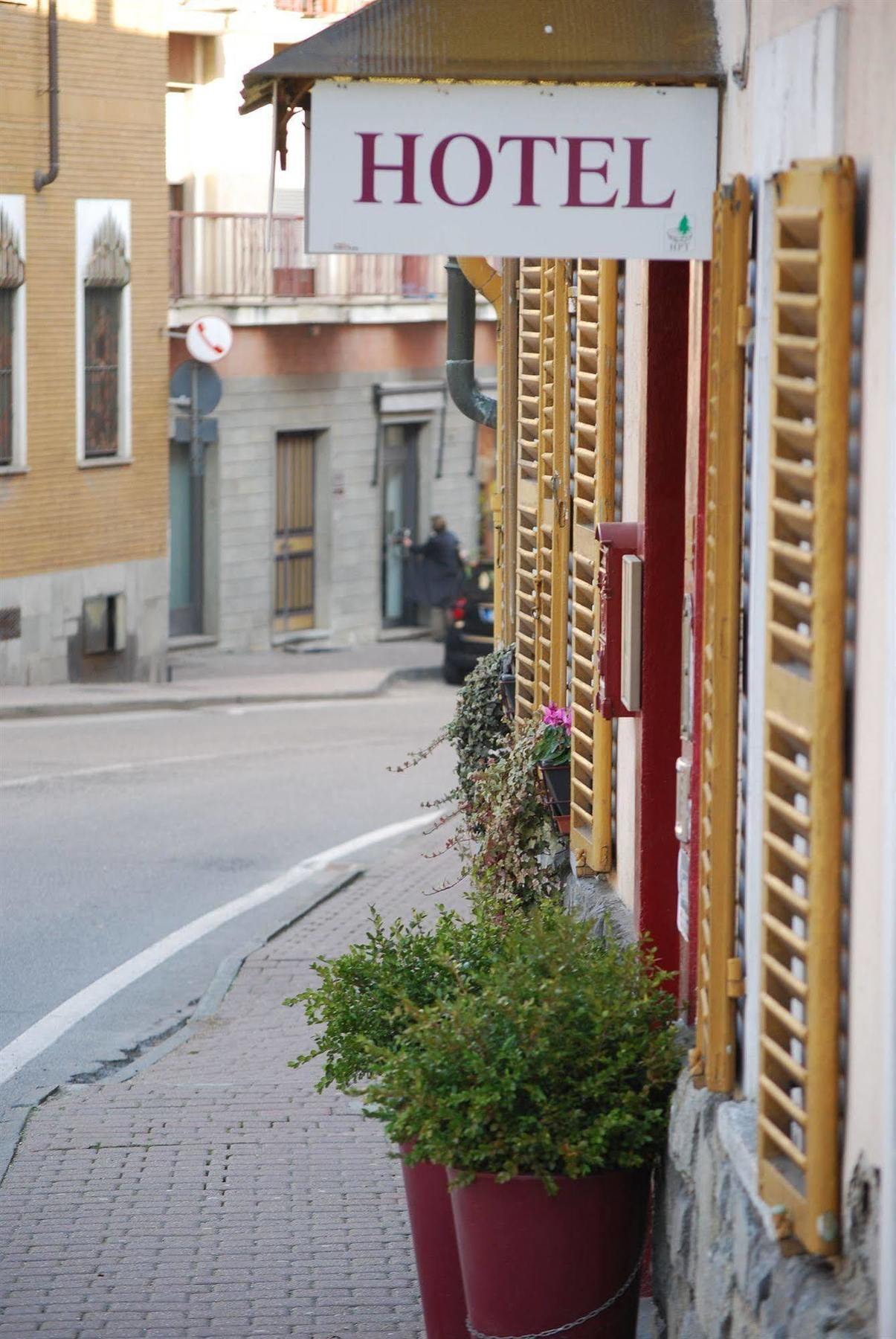 Hotel Pino Torinese Esterno foto